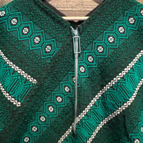 Hand Made Poncho with fringe - Picture 4 of 5